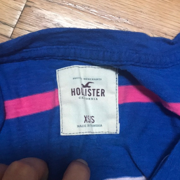 Crop top - Picture 2 of 3